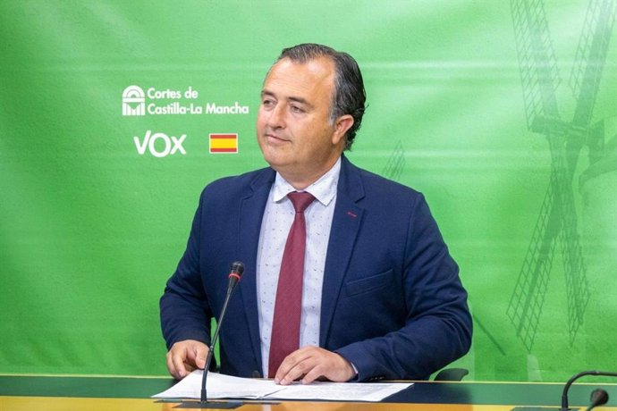 Archivo - El presidente del Grupo Parlamentario Vox, David Moreno.
