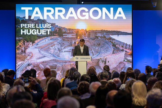 Archivo - El candidato del PP por Tarragona, Pere Lluís Huguet, participa en un mitin de su partido, en el Hotel Catalonia Plaza, a 3 de abril de 2024, en Barcelona