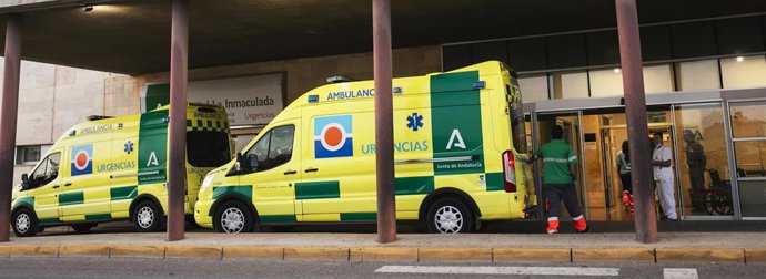 Archivo - Ambulancias del Área de Gestión Sanitaria Norte de Almería, en el Hospital La Inmaculada de Huércal-Overa.