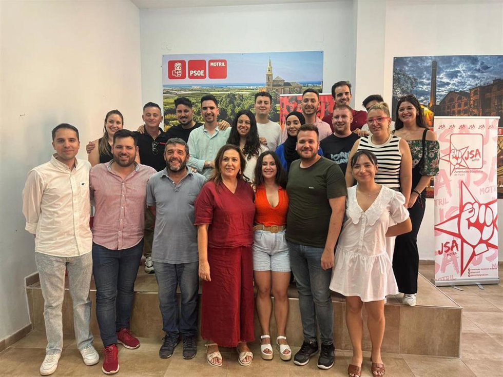 Archivo - Representantes del PSOE en su visita a Motril. Imagen de archivo. 