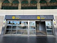 Las lluvias provocan el cierre del aeropuerto de Valencia por inundaciones