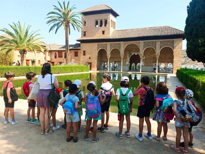 El Patronato de la Alhambra y el Generalife, ha anunciado la apertura del plazo de inscripción para las actividades del programa 'La Alhambra Educa' correspondientes al curso académico 2026-2027.