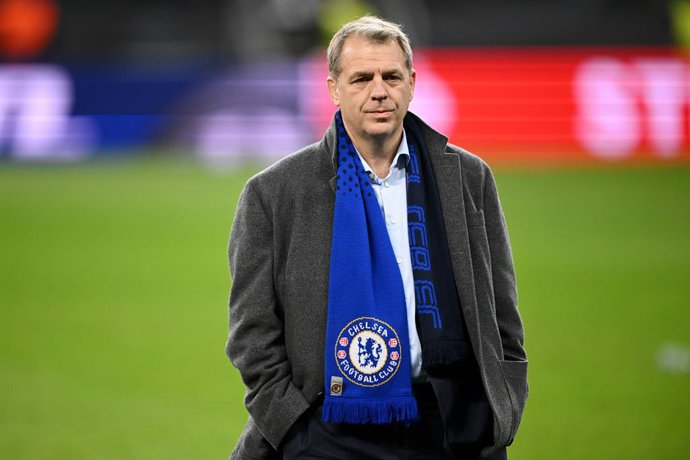 Archivo - 28 May 2025, Poland, Wroclaw: Chelsea owner Todd Boehly pictured following the UEFA Europa Conference League final soccer match between Real Betis and Chelsea at Tarczynski Arena. Photo: Rafal Oleksiewicz/PA Wire/dpa