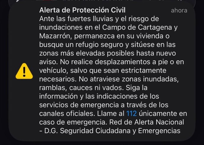 Mensaje de alerta del Centro de Coordinación de Emergencias a la población de la comarca del Campo de Cartagena y Mazarrón  pidiendo que se eviten los desplazamientos innecesarios y atravesar cauces o zonas inundadas.