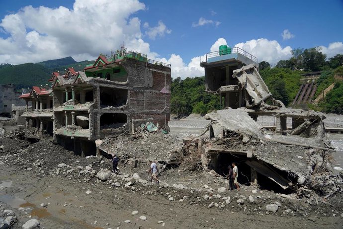 Daños materiales en Nuwakot tras la devastadora riada registrada el 26 de agosto en el norte de Nepal, en la frontera con China (archivo)