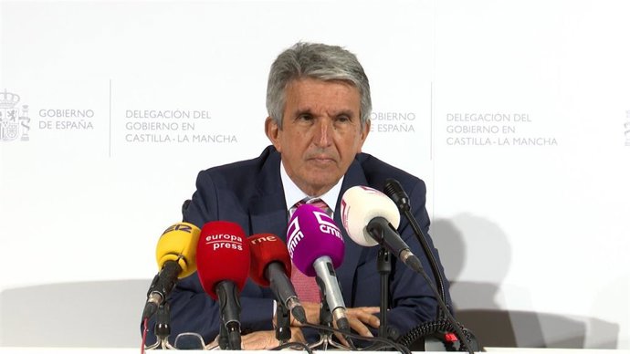El delegado del Gobierno en Castilla-La Mancha, José Pablo Sabrido, en rueda de prensa.