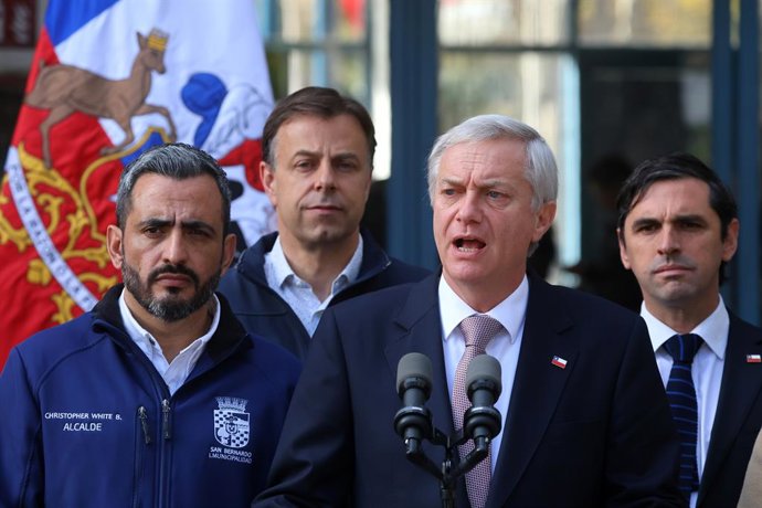 Santiago, 3 de septiembre de 2026. El Presidente de la Republica, Jose Antonio Kast, visita al alcalde de San Bernardo, Cristopher White. Jonnathan Oyarzun/Aton Chile