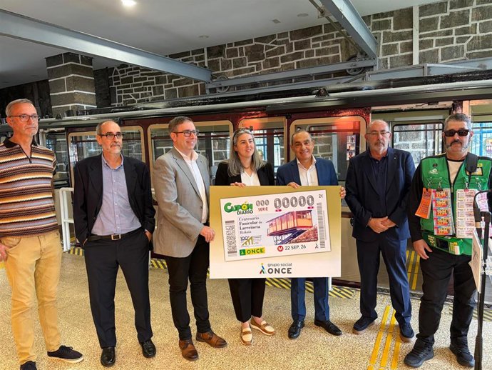 Presentación del Cupón de la ONCE dedicado al centenario del funicular de Larreineta, de Trapagaran.