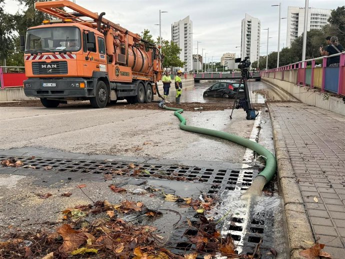 Torrent (Valencia) intensifica el achique en el túnel de Parc Central para recuperar la normalidad "lo antes posible"
