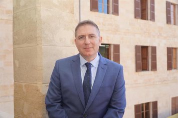 Archivo - El conseller de Turismo del Consell de Mallorca, Guillem Ginard.