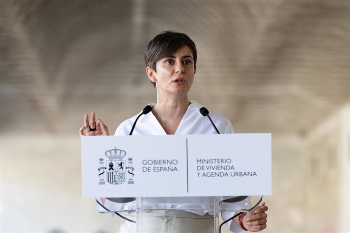 Archivo - La ministra de Vivienda y Agenda Urbana, Isabel Rodríguez.