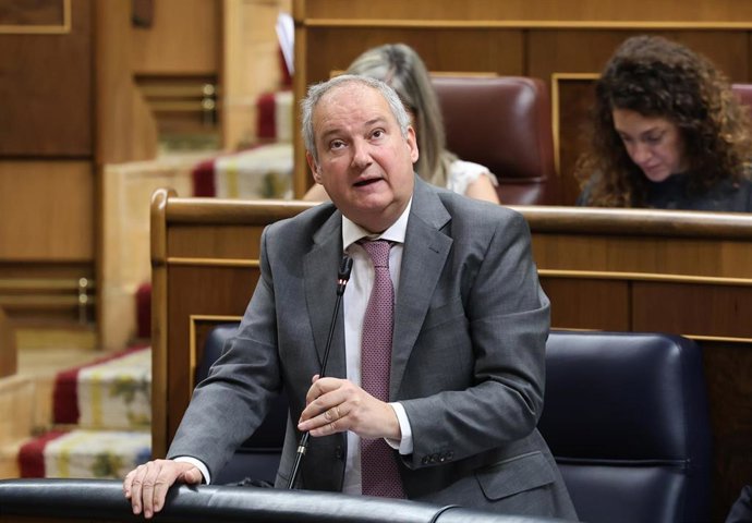 Archivo - El ministro de Industria y Turismo, Jordi Hereu, en una imagen de archivo
