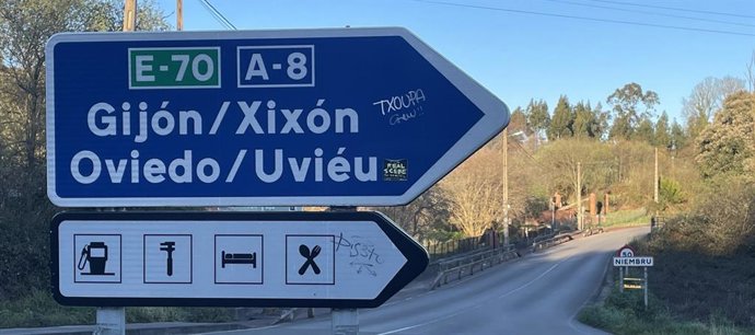 Iniciativa Pol Asturianu reclama completar la oficialización de la toponimia nos cuatro conceyos pendientes