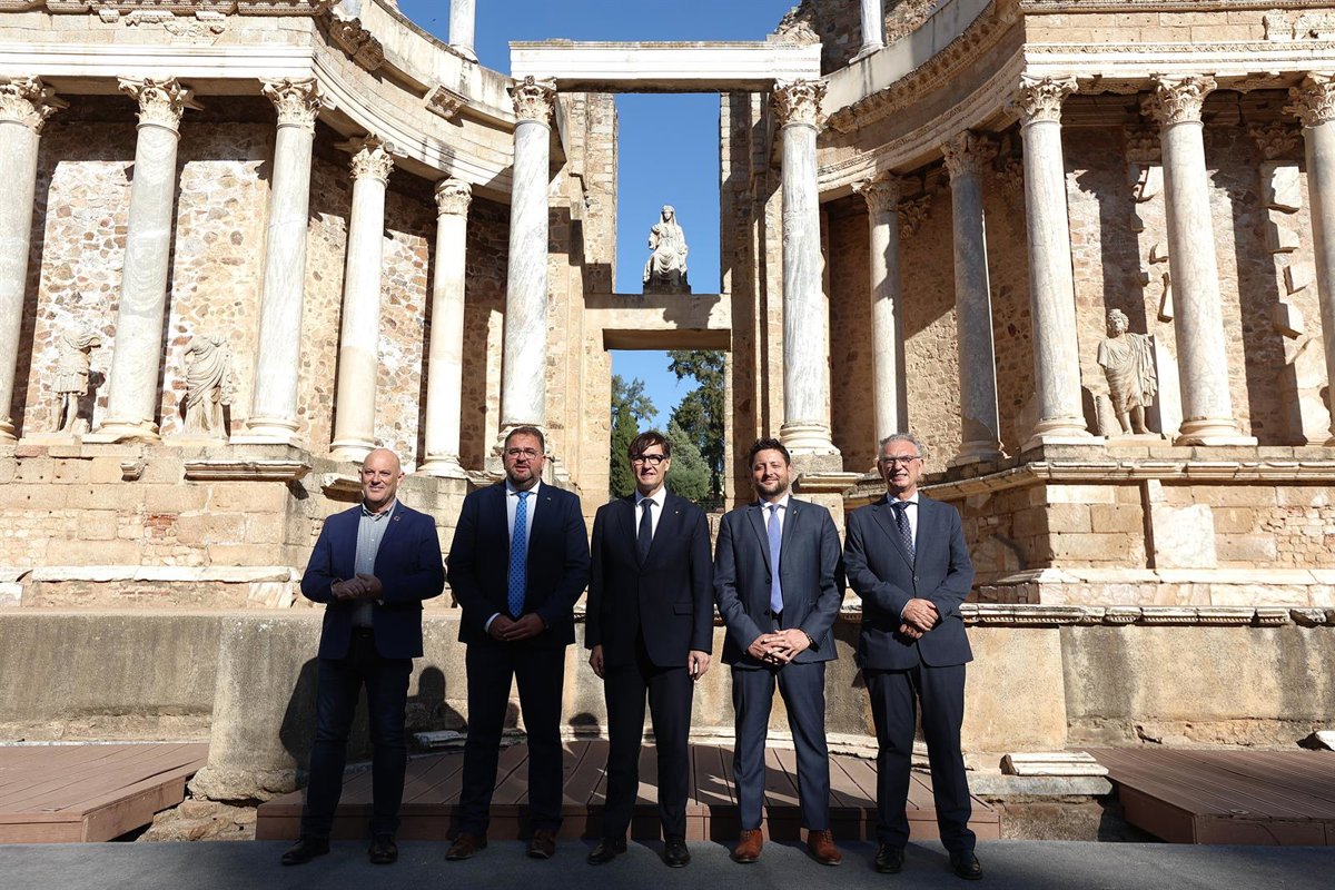 Mérida y Tarragona firman un protocolo de colaboración para la protección y promoción de sus teatros romanos