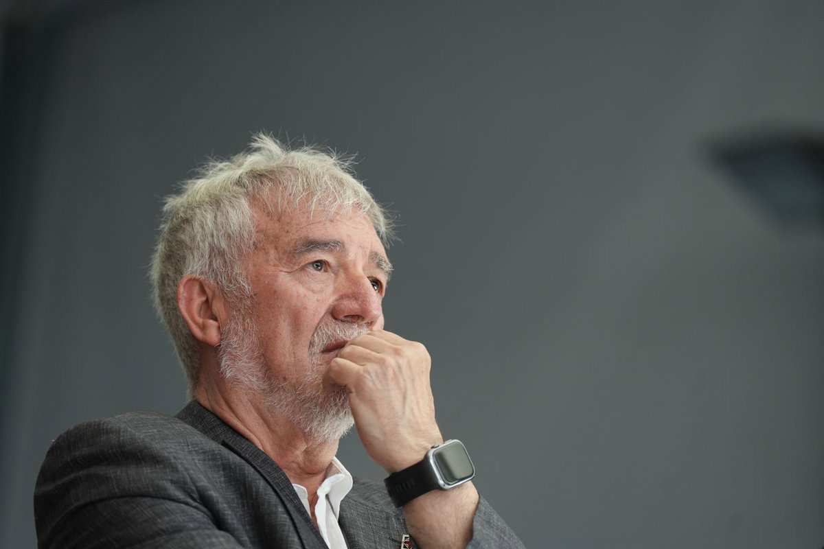Director del Barcelona Supercomputing Center pide  volver a los exámenes orales  y avisa de la IA:  Puede ser peligrosa 