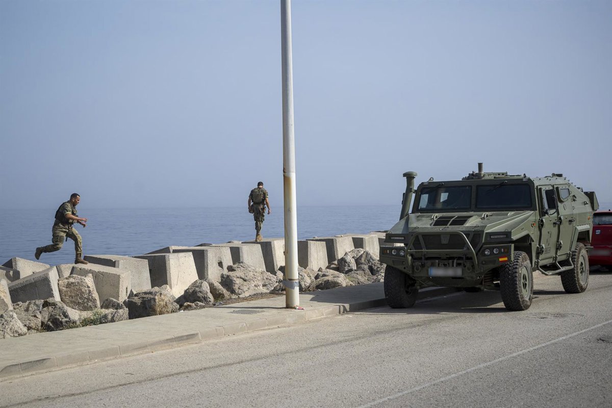 Vox exige en el Congreso  presencia permanente  de las Fuerzas Armadas en Ceuta y Melilla para  blindar  las fronteras