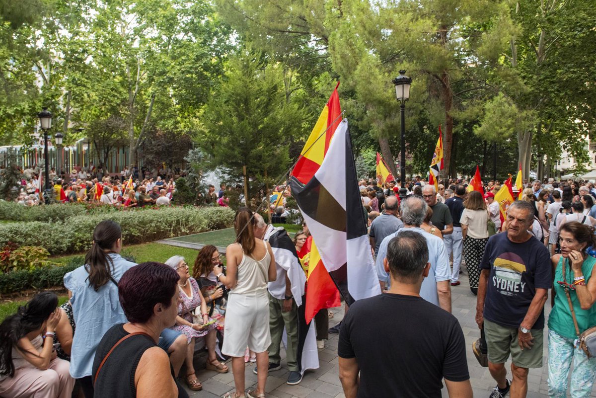 El Ayuntamiento de Sevilla aprueba una moción del PP de apoyo a Ceuta en un bronco debate plenario