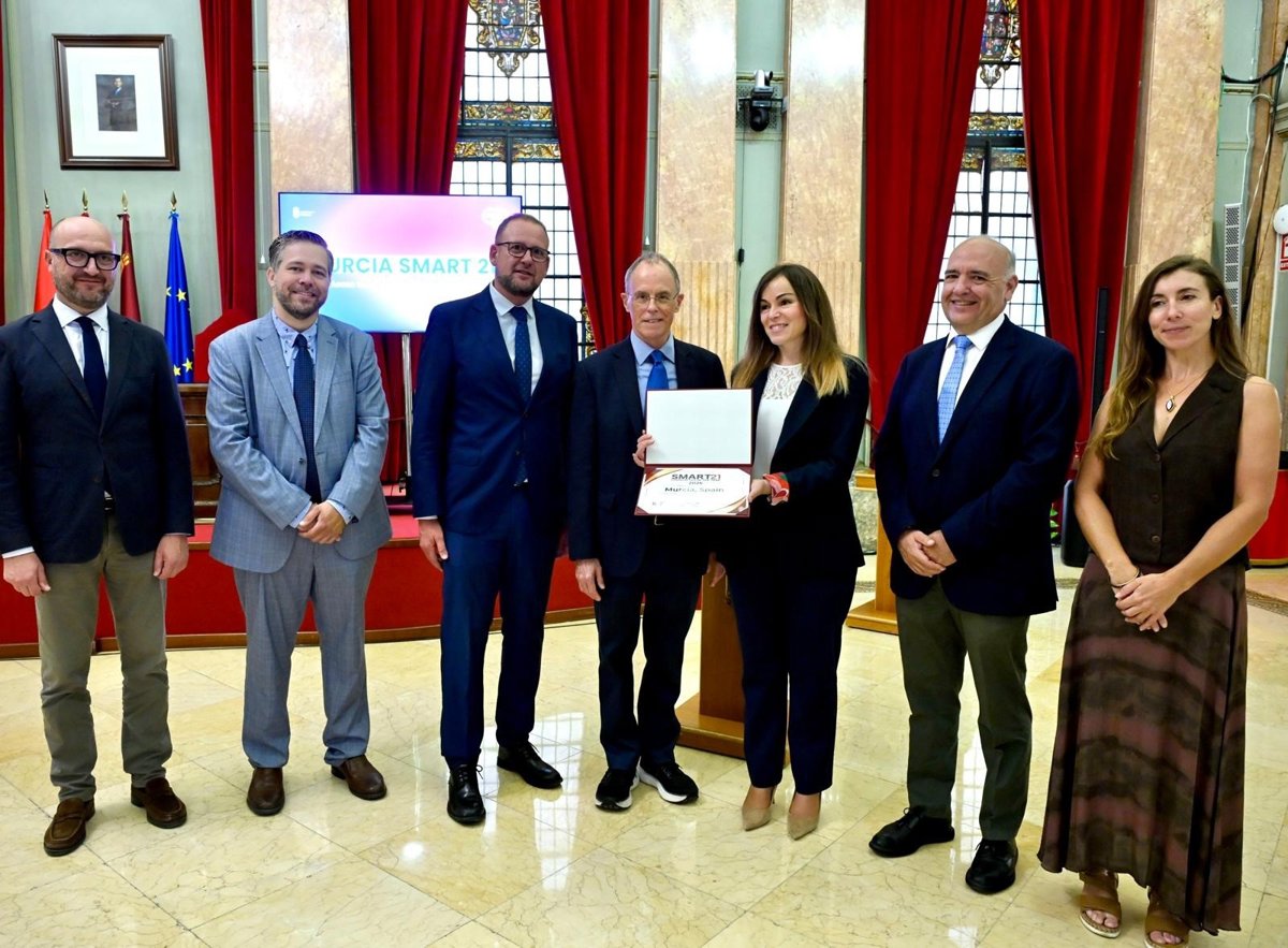 Murcia recibe el galardón Smart21 por su estrategia de ciudad inteligente e innovación tecnológica