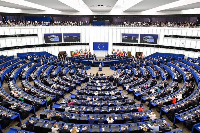 FOTO - 16 de setembro de 2026, França, Estrasburgo: A presidente da Comissão Europeia, Ursula von der Leyen, profere o discurso sobre o Estado da União (SOTEU) no Parlamento Europeu. Foto: Philippe Stirnweiss/Parlamento Europeu/dpa - ATENÇÃO: uso exclusiv