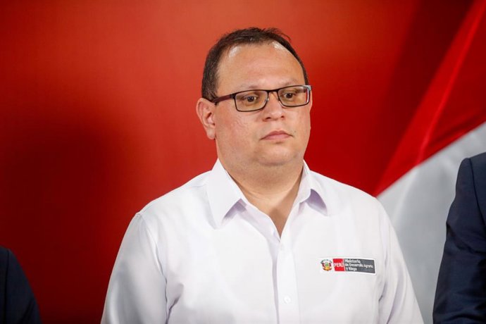 Perú.- Ministro Vinelli invoca a Cámara de Diputados evaluar pedido de facultades y pronunciarse