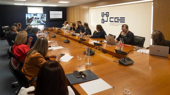 "Sin Las Conexiones Ferroviarias De Granada, El Corredor Mediterráneo No Tiene Sentido”. Esta Es La Conclusión De La Reunión De Trabajo Que La Confederación Granadina De Empresarios (CGE) Y Cámara Granada Han Mantenido Con La Asociación Europea Ferrmed.