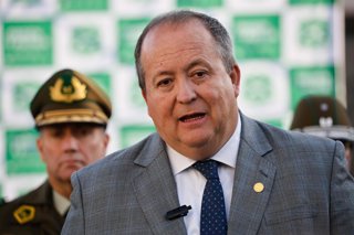 Santiago, 17 de Septiembre de 2026.  Tras procesos investigativos realizados por el Depto OS7 de Carabineros junto al Ministerio Publico, se da a conocer los resultados de la operacion que permitiio detener a varios individuos, miembros de una