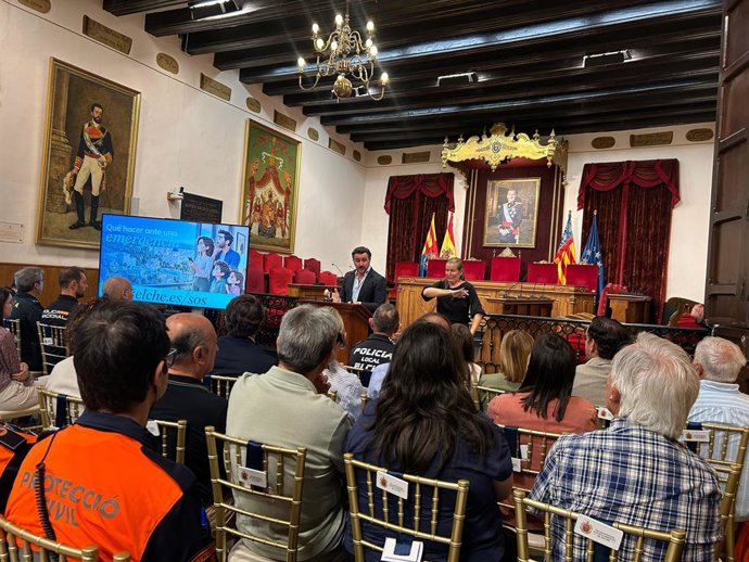Presentació en l'Ajuntament d'Elx d'una nova plataforma d'informació a la ciutadania sobre com actuar davant d'una emergència