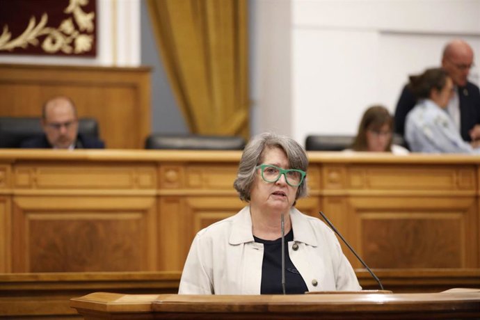 La presidenta de las Cortes de C-LM, Mercedes Gómez.