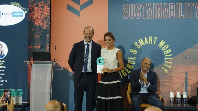 La alcaldesa de Mijas, Ana Mata, recoge el galardón en el foro Greencities