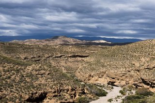 Archivo - Inusual imagen del desierto de Tabernas en Almería adelantando la floración primaveral gracias a las abundantes lluvias recibidas. A 9 de marzo de 2026 en Tabernas, Almería (Andalucía, España). Las lluvias recibidas del último temporal ha hecho 