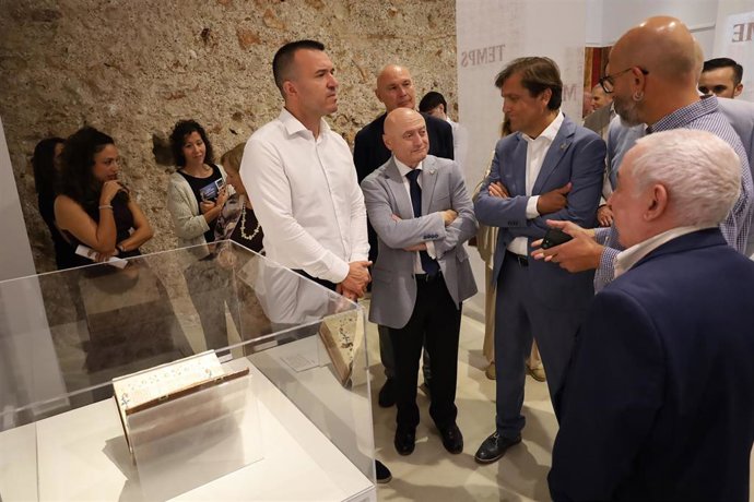La Diputación cede a Alzira los cuadros de Pinazo sobre Jaume I