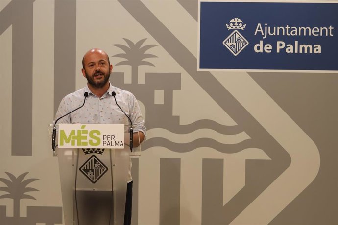 Archivo - El portavoz de MÉS per Palma, Miquel Àngel Contreras.