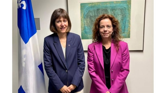 La secretaria general Lorena Elvira con la viceministra adjunta del Ministerio de Relaciones Internacionales y de la Francofonía del Gobierno de Quebec, Elisa Valentin