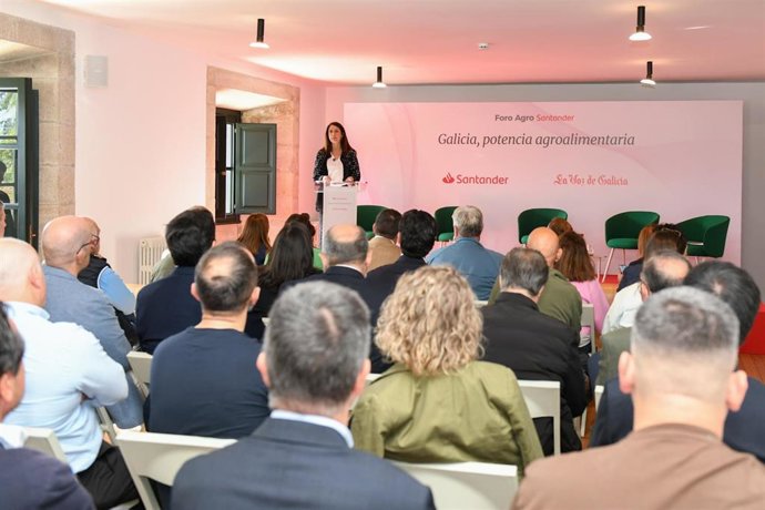La conselleira do Medio Rural, María José Gómez, en el Foro Agroalimentario de La Voz de Galicia.