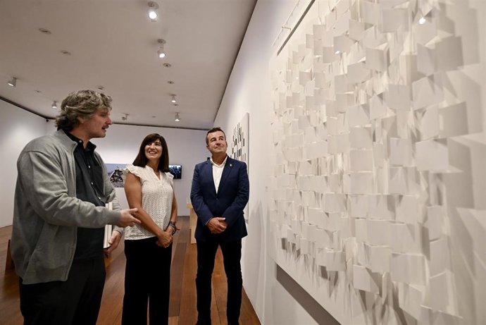 La Diputación de Granada recupera en una exposición en el Centro José Guerrero la singular experiencia artística y cosmopolita de la localidad almeriense de Carboneras entre 1956 y 1980
