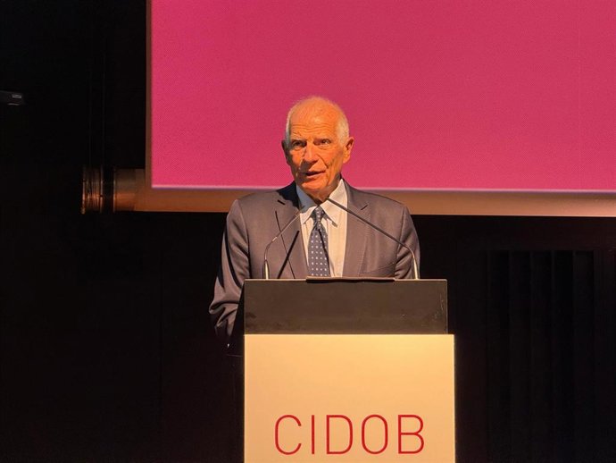 El presidente del Cidob y ex alto representante de la Unión Europea para la Política Exterior, Josep Borrell, en la presentación del Anuario Internacional del Cidob 2026