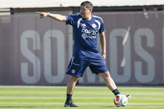 Futbol, entrenamiento de la seleccion chilena. Los jugadores de la seleccion chilena son fotografiados durante su practica en el complejo deportivo Juan Pinto Duran como parte de su preparacion para los proximos partidos amistosos contra Canada, Estados