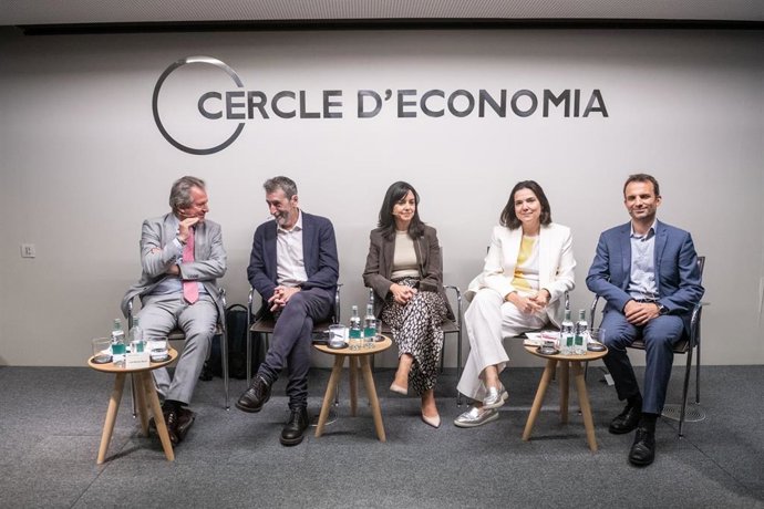 La sesión celebrada en el Cercle d'Economia