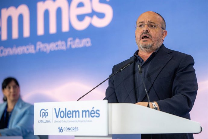 Archivo - Arxiu - El president de PP de Catalunya, Alejandro Fernández, intervé durant el XVI Congrés Extraordinari del PP català