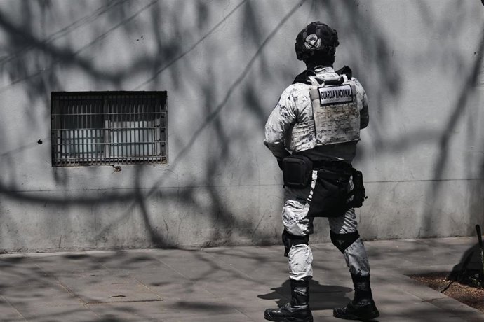 Archivo - Dispositivo de seguridad de la Fiscalía Especializada contra el Delito Organizado (FEMDO) de Ciudad de México a cargo de la Guardia Nacional (GN), en Ciudad de México (archivo)