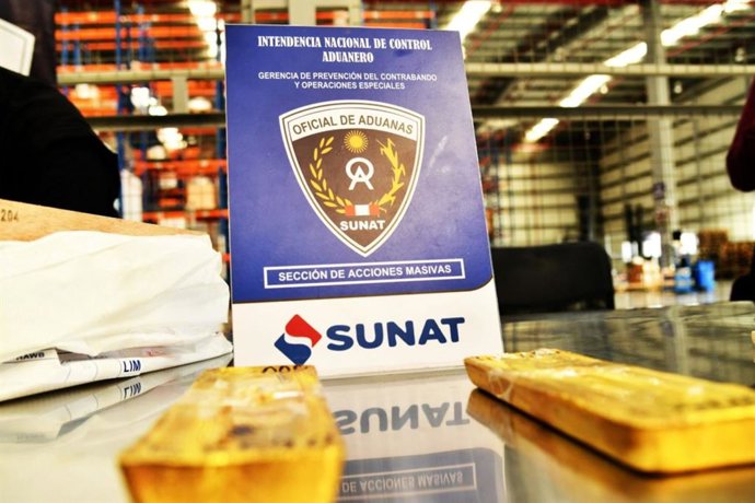 Archivo - Oro ilegal incautado por Sunat.