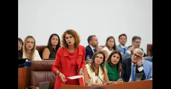 Montero urge explicaciones a Moreno por "hasta 38.000 millones de euros gastados de manera irregular" por la Junta