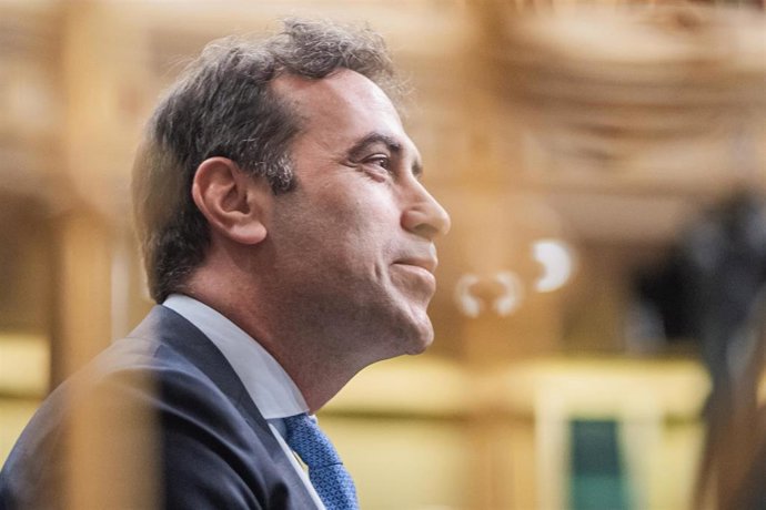 Archivo - El vicepresidente primero y ministro de Economía, Comercio y Empresa, Carlos Cuerpo, durante la celebración de una sesión extraordinaria del Pleno del Congreso de los Diputados, a 23 de julio de 2026, en Madrid (España).