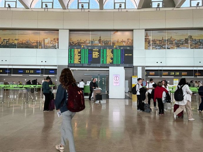 Archivo - Terminal Aeropuerto de Manises (Valencia)