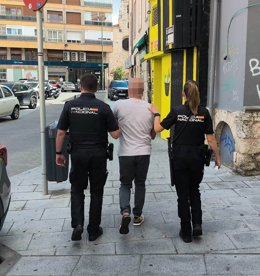 Detenidos dos hermanos por tres atracos a punta de pistola en establecimientos de hostelería en Burgos .