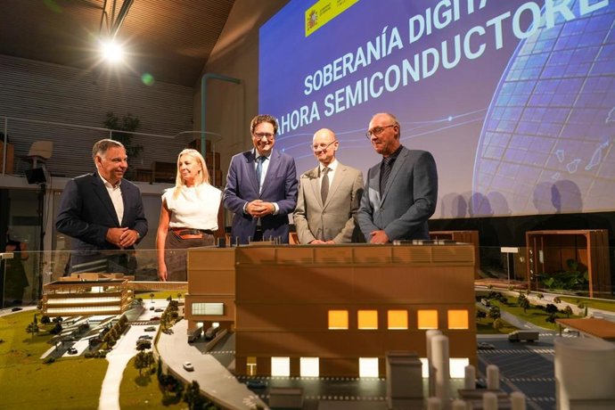 El ministro para la Transformación Digital y de la Función Pública, Óscar López, en el marco de la jornada 'Soberanía Digital: Ahora semiconductores'.