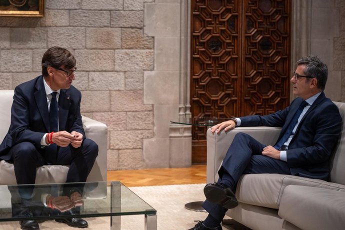 El president de la Generalitat, Salvador Illa, i el ministre de Presidència, Justícia i Relacions amb les Corts, Félix Bolaños