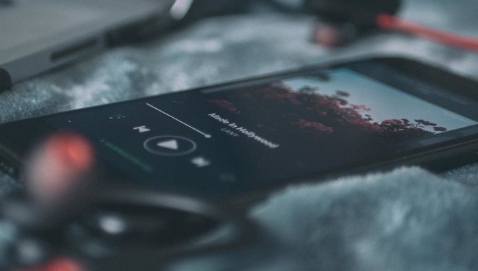 Reprodução de uma música em um serviço de streaming