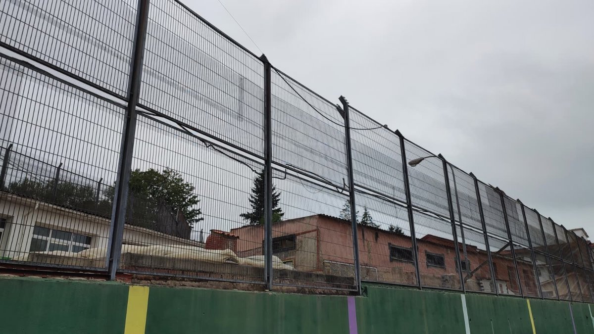 Asturias traslada a tres internos mayores de edad de Sograndio a un centro penitenciario de adultos tras los conflictos