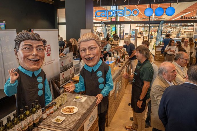 Momento de la Feria Caprabo de productos de proximidad